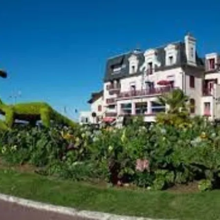 Villers-sur-mer, 2 Pieces, 4 Personnes - Fr-1-712-48 Apartment